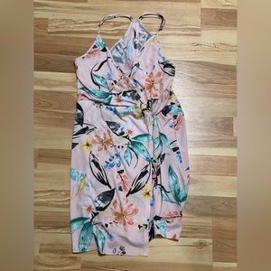 Cocktail Twist Wrap Dress in Multi
BCBGeneration